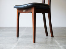 画像をギャラリービューアに読み込む, オーレヴァンシャーOleWanscherのTチェアの脚