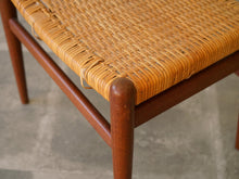 画像をギャラリービューアに読み込む, Hans J. Wegner(ハンスJ.ウェグナー)のダイニングチェアW2のフレーム