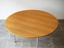 画像をギャラリービューアに読み込む, Hans J. Wegner(ハンスJウェグナー)のダイニングテーブルJH752のオーク材