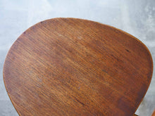 画像をギャラリービューアに読み込む, Bengt Rudaがデザインした椅子Grillの座面はチーク