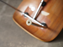 画像をギャラリービューアに読み込む, ハーマンミラー製イームズDCMの脚先パーツ