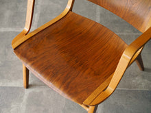 画像をギャラリービューアに読み込む, Peter Hvidt & Orla Mølgaard-Nielsen(ピーター・ビット&オルラ・ムルガード・ニールセン)のAXチェアの座面