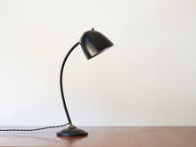 画像をギャラリービューアに読み込む, デンマークデザインの黒いテーブルランプ