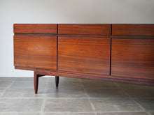 画像をギャラリービューアに読み込む, Ib Kofod-Larsen(イブ・コフォード-ラーセン)のサイドボードFA66