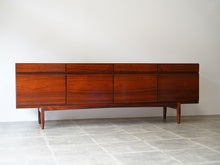 画像をギャラリービューアに読み込む, Ib Kofod-Larsen(イブ・コフォード-ラーセン)のサイドボードFA66