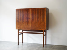 画像をギャラリービューアに読み込む, Ole Wanscher(オーレ・ヴァンシャー)ローズウッドのキャビネットRungstedlund