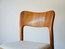 画像をギャラリービューアに読み込む, Niels Koefoed(ニールス・コフォード)のダイニングチェアOleのチーク材の背もたれ