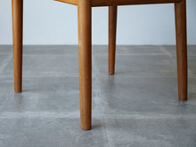 画像をギャラリービューアに読み込む, Niels Koefoed(ニールス・コフォード)のダイニングチェアOleの脚