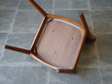 画像をギャラリービューアに読み込む, Niels Koefoed(ニールス・コフォード)のダイニングチェアOleの裏面