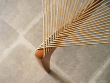 画像をギャラリービューアに読み込む, Jørgen Høvelskov The Harp Chair