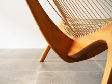 画像をギャラリービューアに読み込む, Jørgen Høvelskov The Harp Chair