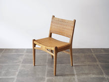 画像をギャラリービューアに読み込む, ハンスJウェグナーのCH31の全体写真