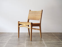 画像をギャラリービューアに読み込む, ハンスJウェグナーのCH31の全体写真