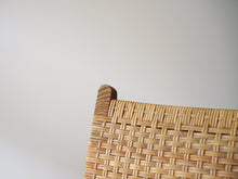 画像をギャラリービューアに読み込む, ハンスJウェグナーのCH31の耳