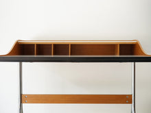 画像をギャラリービューアに読み込む, George Nelson(ジョージネルソン)のHome deskスワッグレックデスクの収納棚