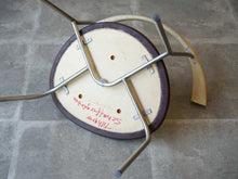 画像をギャラリービューアに読み込む, Hans J. Wegner(ハンス・ウェグナー)PP701アームチェアの裏面