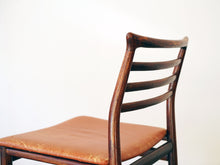 画像をギャラリービューアに読み込む, Erling Torvits dinning chair エーリング トロヴィッツ 北欧デザインのダイニングチェアの湾曲した背もたれ