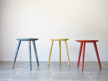 画像をギャラリービューアに読み込む, Eduard Ludwig(エドゥアルト・ルートヴィヒ)バウハウスデザインの丸いスツール3色