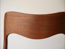 画像をギャラリービューアに読み込む, Niels O. Møller(ニールス・モラー)のダイニングチェア71の背もたれ背面 傷あり