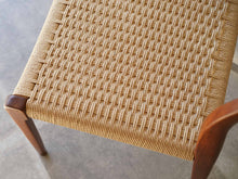 画像をギャラリービューアに読み込む, Niels O. Møller(ニールス・モラー)のダイニングチェア71 ペーパーコード張り替え済み