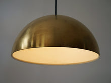 画像をギャラリービューアに読み込む, Vilhelm Wohlert&Jørgen Bo Louisiana Pendant Light ルイジアナペンダントランプ 北欧デザインの吊り下げ照明の点灯イメージ