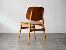 画像をギャラリービューアに読み込む, Børge Mogensen(ボーエ・モーエンセン)Model155チェアの背面