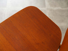 画像をギャラリービューアに読み込む, Børge Mogensen(ボーエ・モーエンセン)Model155チェアの座面アップ