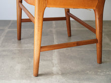 画像をギャラリービューアに読み込む, Hans J. Wegner(ハンスJウェグナー)のJH507 ヨハネスハンセン製ヴィンテージチェアの脚