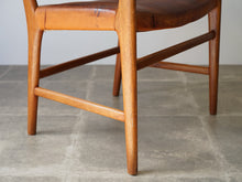 画像をギャラリービューアに読み込む, Hans J. Wegner(ハンスJウェグナー)のJH507 ヨハネスハンセン製ヴィンテージチェアの脚