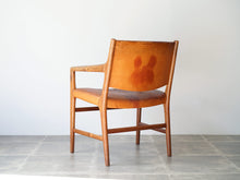 画像をギャラリービューアに読み込む, Hans J. Wegner(ハンスJウェグナー)のJH507 ヨハネスハンセン製ヴィンテージチェアの背面