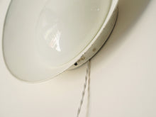 画像をギャラリービューアに読み込む, Vilhelm Lauritzen(ヴィルヘルム・ラウリッツェン)Kastrup Airportウォールランプの下