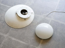 画像をギャラリービューアに読み込む, Vilhelm Lauritzen(ヴィルヘルム・ラウリッツェン)Kastrup Airportウォールランプのシェードとカバー