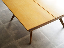 画像をギャラリービューアに読み込む, ジョージナカシマのコーヒーテーブル