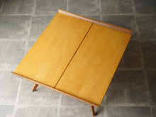 画像をギャラリービューアに読み込む, ジョージナカシマのコーヒーテーブルの天板