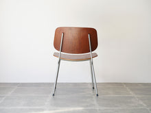 画像をギャラリービューアに読み込む, Børge Mogensen(ボーエ・モーエンセン)のModel 201 Chairの背面