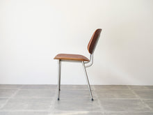 画像をギャラリービューアに読み込む, Børge Mogensen(ボーエ・モーエンセン)のModel 201 Chairの側面