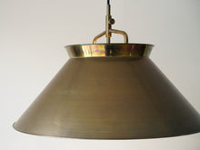 画像をギャラリービューアに読み込む, Hans J. Wegner(ハンスJウェグナー)のペンダントライトJH1(JohannesHansen製ビンテージ)の真鍮のシェード