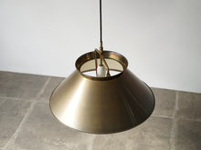 画像をギャラリービューアに読み込む, Hans J. Wegner(ハンスJウェグナー)のペンダントライトJH1(JohannesHansen製ビンテージ)を上から見た様子
