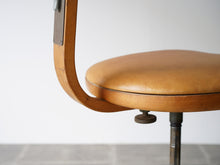 画像をギャラリービューアに読み込む, Fritz Hansen Jørgen Rasmussen フリッツハンセン社ビンテージチェアの背もたれを短くした様子