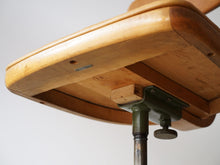 画像をギャラリービューアに読み込む, Fritz Hansen Jørgen Rasmussen フリッツハンセン社ビンテージチェアの裏面