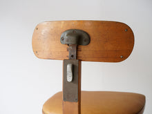 画像をギャラリービューアに読み込む, Fritz Hansen Jørgen Rasmussen フリッツハンセン社ビンテージチェアの背もたれ裏側