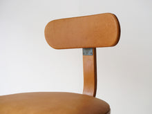 画像をギャラリービューアに読み込む, Fritz Hansen Jørgen Rasmussen フリッツハンセン社ビンテージチェアの背もたれもレザー張り