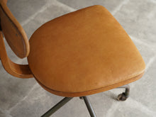 画像をギャラリービューアに読み込む, Fritz Hansen Jørgen Rasmussen フリッツハンセン社ビンテージチェアの座面