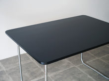 画像をギャラリービューアに読み込む, Fritz Hansen フリッツハンセンの1930年製ビンテージ黒テーブルの天板