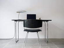 画像をギャラリービューアに読み込む, Fritz Hansen フリッツハンセンの1930年製ビンテージ黒テーブルとナナディッツェルの黒い椅子