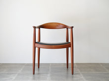 画像をギャラリービューアに読み込む, Hans J. Wegner(ハンスJウェグナー)のJH503ザチェア