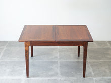 画像をギャラリービューアに読み込む, Finn Juhl(フィン・ユール)のテーブル FD612はブラジリアンローズウッドを使用