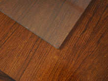 画像をギャラリービューアに読み込む, Finn Juhl(フィン・ユール)のテーブル FD612のガラスに欠け