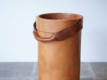 画像をギャラリービューアに読み込む, おしゃれな傘立て ビンテージ雑貨 傘スタンド レザー デンマークデザインの革の傘入れの取手もレザー