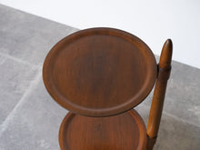 画像をギャラリービューアに読み込む, 北欧シェルフ マホガニーのサイドテーブルの上段